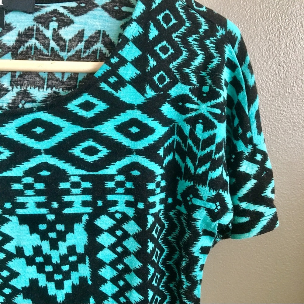 Aztec Shirt - Picture 2 of 4